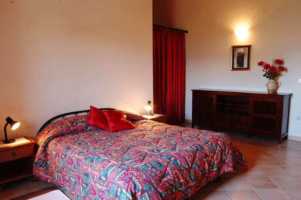 Le Valli Aparthotel Pomarance Quarto foto
